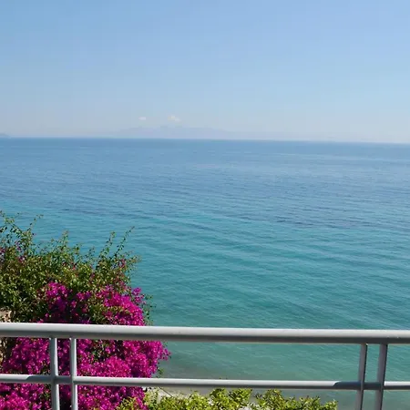 Sea View Apartments-qeparo