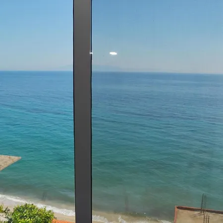 Lägenhet Sea View Apartments-qeparo Qeparo