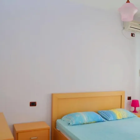 Sea View Apartments-qeparo アパート ケパロ