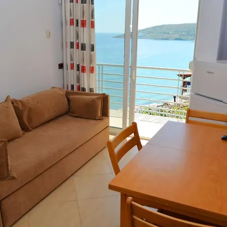 Sea View Apartments-qeparo Lägenhet *