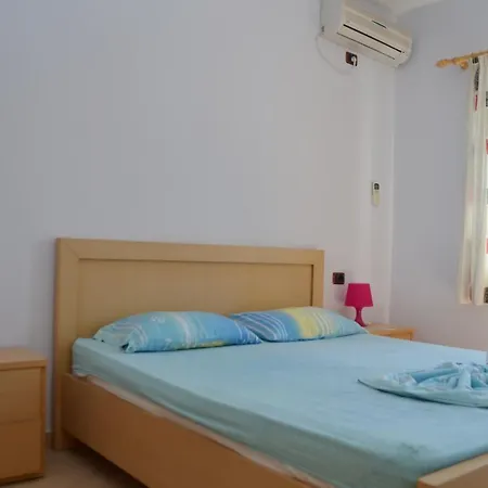 Sea View Apartments-qeparo *