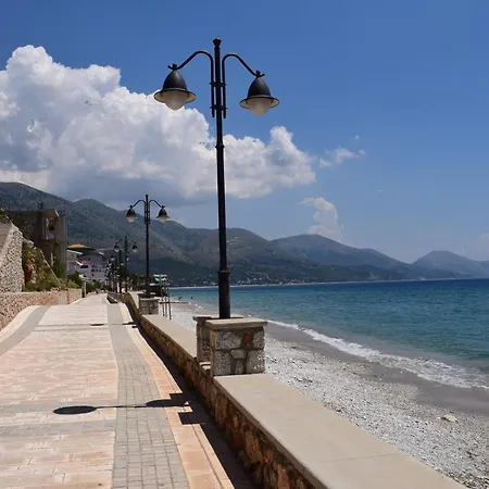 Sea View Apartments-qeparo *
