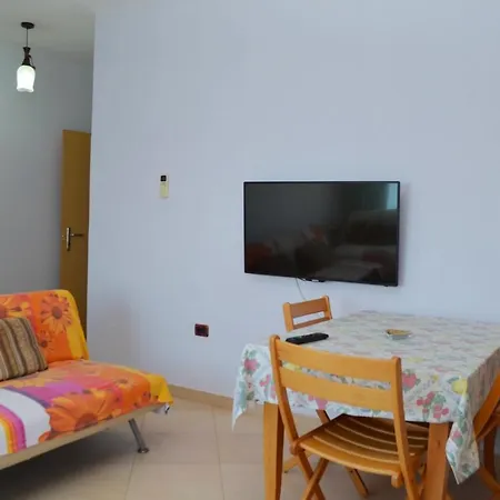 Lägenhet Sea View Apartments-qeparo Qeparo