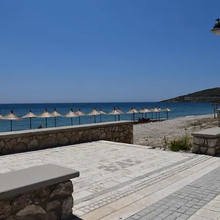 Sea View Apartments-qeparo