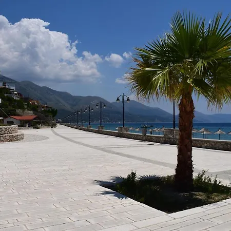 Sea View Apartments-qeparo Lägenhet